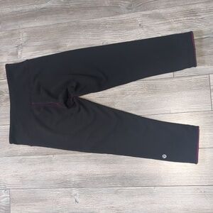 BOGO!! Lululemon Reversible Wunder Under Cropped Legging Black/Paris Pink Size 4